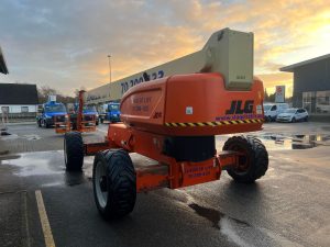 jlg lift 01