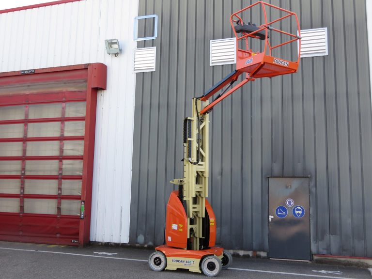 JLG Toucan 10E-l på arbejde